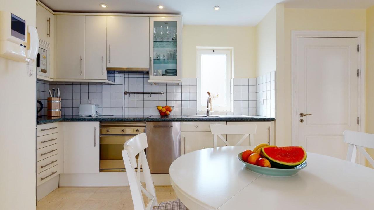 Schoene Wohnung Direkt Am Meer Mit Meerblick, Wlan ปวยร์โต เด มอแกน ภายนอก รูปภาพ