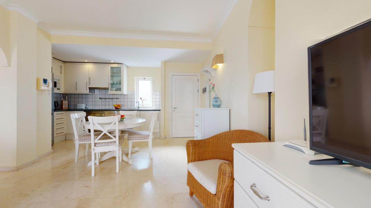 Schoene Wohnung Direkt Am Meer Mit Meerblick, Wlan ปวยร์โต เด มอแกน ภายนอก รูปภาพ