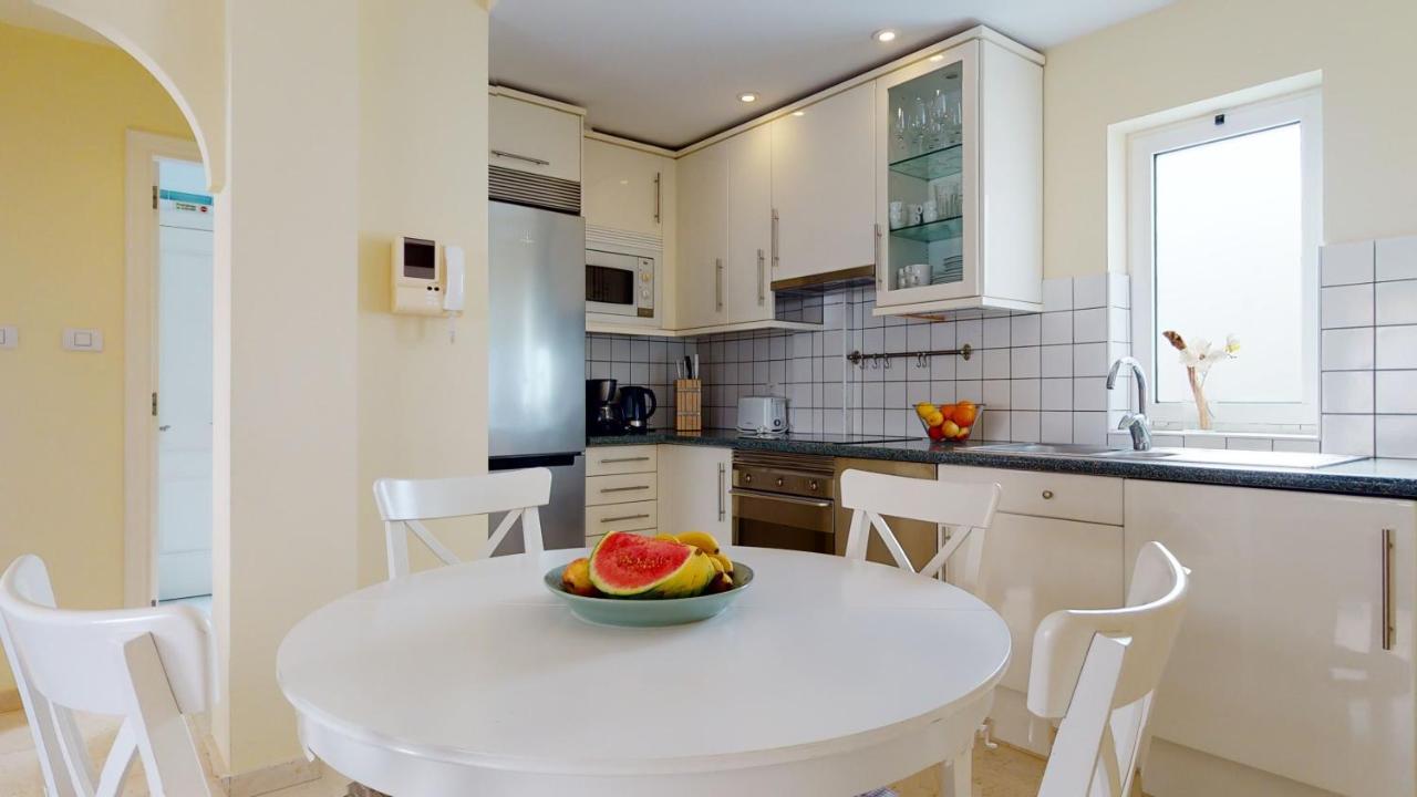 Schoene Wohnung Direkt Am Meer Mit Meerblick, Wlan ปวยร์โต เด มอแกน ภายนอก รูปภาพ