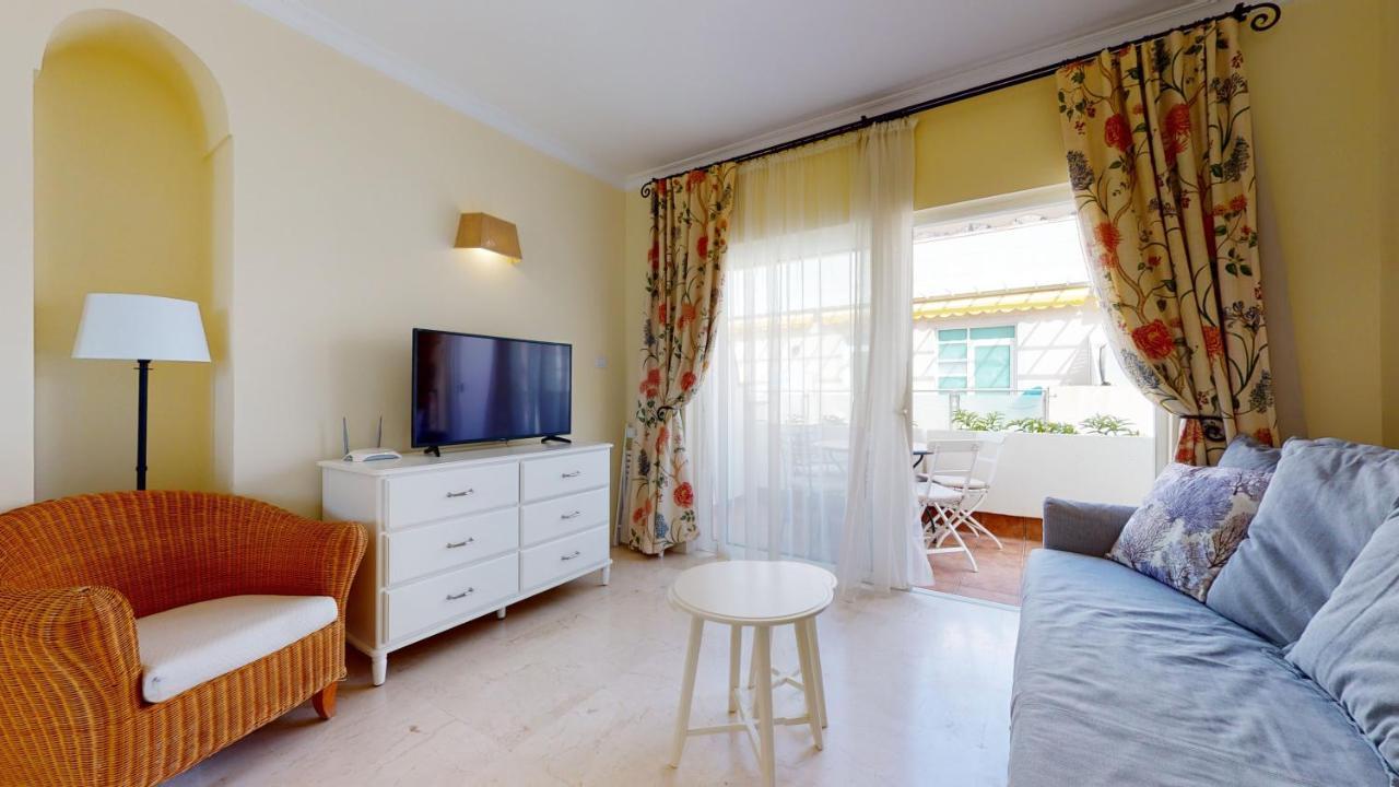 Schoene Wohnung Direkt Am Meer Mit Meerblick, Wlan ปวยร์โต เด มอแกน ภายนอก รูปภาพ